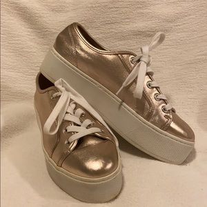 Steve Madden rose gold platform foxie sneakers 7
